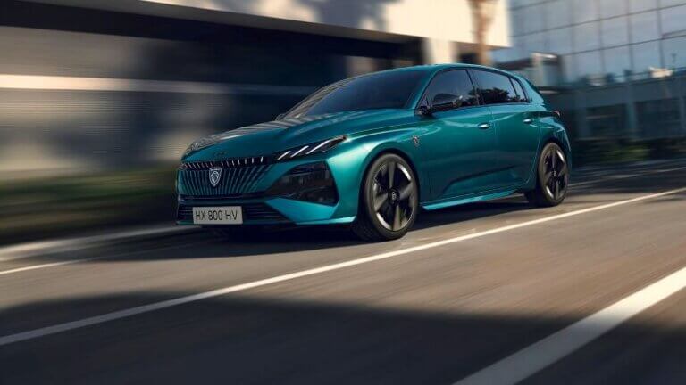 PEUGEOT 308 Hybrid