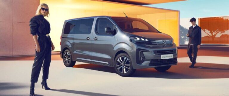 PEUGEOT E-Traveller
